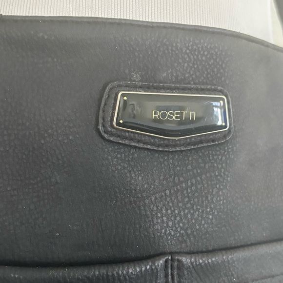 Rosetti Black Crossbody Bag with Adjustable Strap and Casual Design - Picture 3 of 11